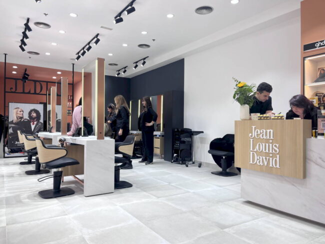 Parque Corredor inaugura una nueva peluquería en su centro: Jean Luis David