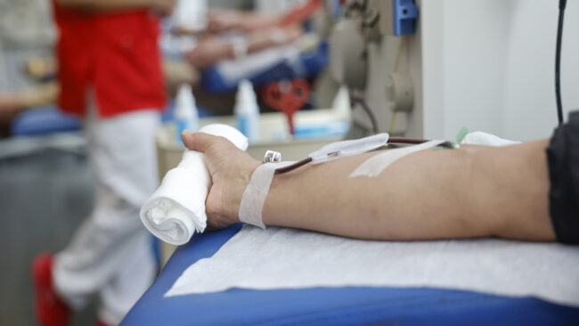 La Comunidad de Madrid hace un llamamiento urgente a la población para que done sangre