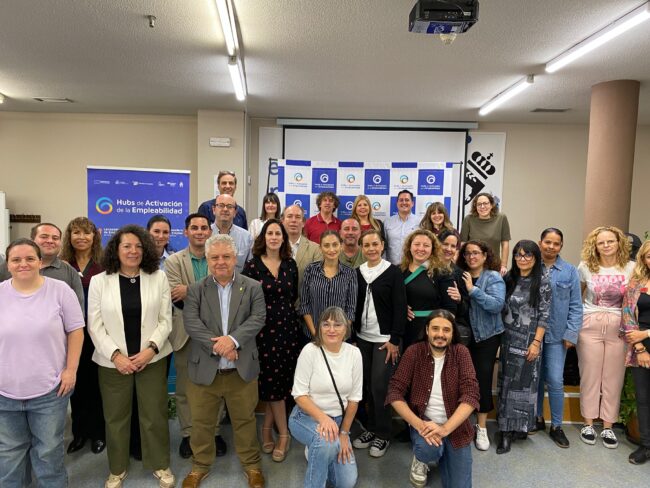 Coslada refuerza su compromiso con la empleabilidad con la visita institucional a las Lanzaderas de Empleo del HUB local