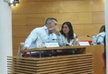 VOX exige neutralidad y pluralidad en la revista municipal de Coslada