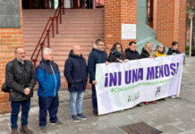 Coslada guarda un minuto de silencio en recuerdo de las víctimas de la violencia de género