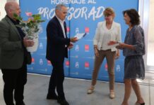 El Ayuntamiento de Coslada homenajea a ocho docentes que se jubilan este curso escolar