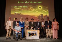 El Gobierno y la ONCE repartirán dos millones de gafas gratuitas para observar con seguridad el eclipse total del 12 de agosto