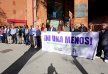 Coslada guarda silencio contra la violencia machista ante el Ayuntamiento Coslada guarda silencio contra la violencia machista ante el Ayuntamiento - imagen 2